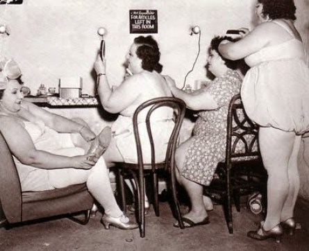 Women of the Eye Fat Ladies Powder Room