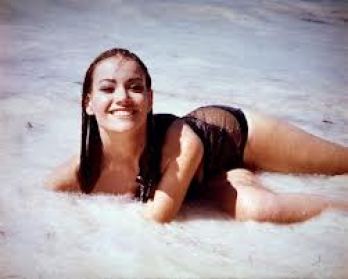 CLAUDINE AUGER- Thunderball