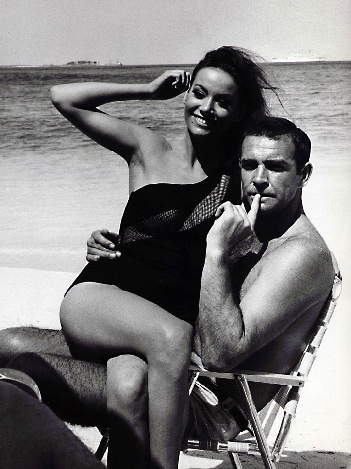 Sean-Connery-with-Claudine-Auger-Thunderball