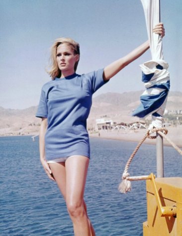 ursula andress- dr no- 1962 - summer style inspiration- vintage