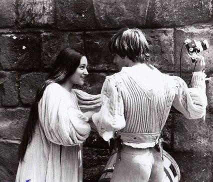 The Eye of Faith Vintage Blog Shop- Style Inspiration- Romeo and Juliet- Olivia Hussey Leonard Whiting - 1967 1968 Zefferilli Film- Romeo Style Fashion 3- Nice Butt